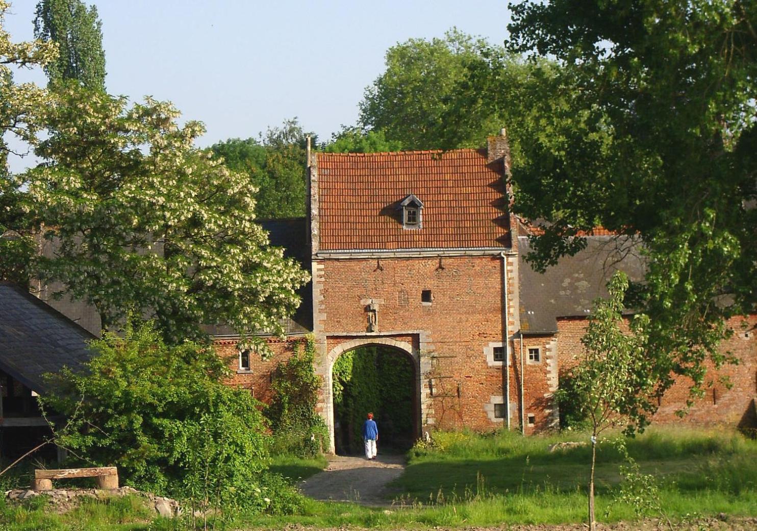 شقة Kasteel Nieuwenhoven سينت تروادن المظهر الخارجي الصورة